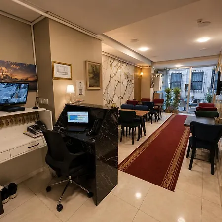 Boutique 2* Κωνσταντινούπολη